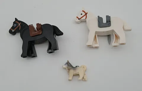 LEGO Horses Dog Animals Minifigures Lot of 3