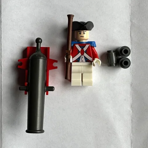 LEGO Pirates Caribbean Custom Minifigure Red Coat British Soldier w/ Cannon