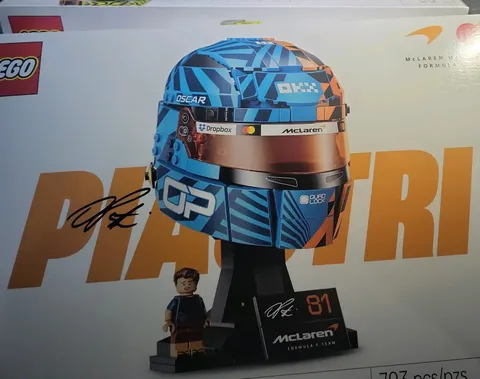 Genuine Mclaren Mastercard F1 Team Oscar Piastri Helmet Building Set (43017) NEW
