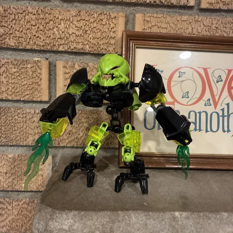 LEGO HERO Factory Toxic Reapa Figure (6201)