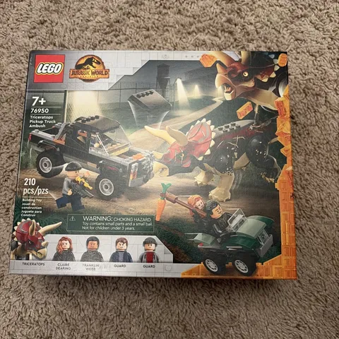 LEGO Jurassic World: Triceratops Pickup Truck Ambush (76950) New Sealed Retired