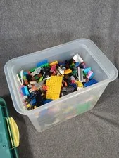 Lego mix lot 9 Lbs. - bricks, pieces, minifigs, Etc