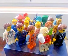 LEGO Bulk Lot of 18 LEGO Minifigures (100% Real Lego) Great Condition