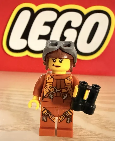 Lego City Jungle Explorer Pilot Minifigure With Accessory