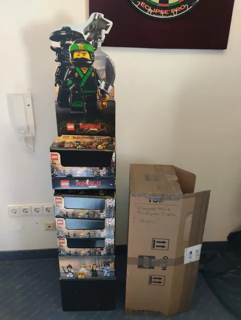 LEGO Ninjago Movie Shelf Shelf Store Display Case Shelf Header RARE Promotional