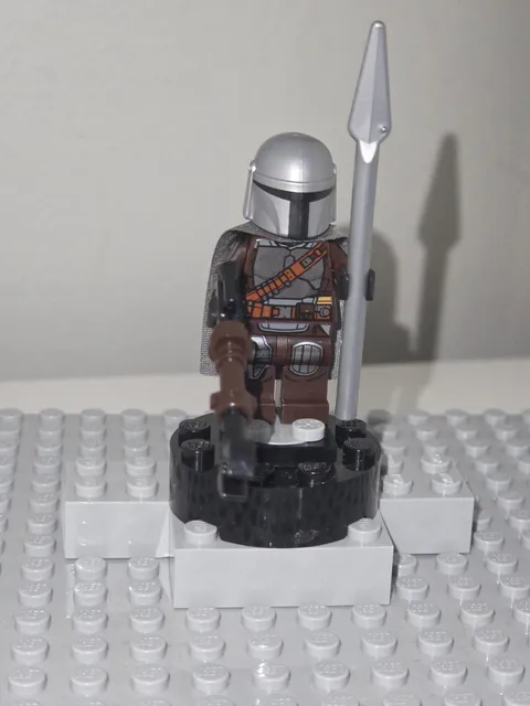 LEGO Star Wars The Mandalorian Minifigure Din Djarin Beskar Armor Cape SW1135