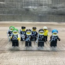 Lego City Police, Vintage Cop Mini Figure, (Minifigures) Lot of 8