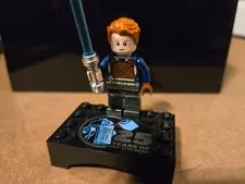 LEGO Cal Kestis minifigure with 25 anniversary stand, BRAND NEW