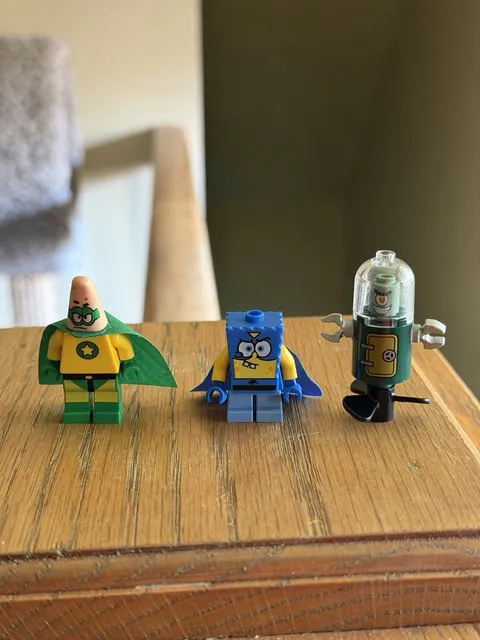 LEGO SpongeBob SquarePants: Heroic Heroes of the Deep (3815) Minifigs