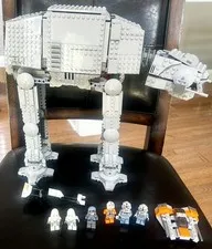 LEGO Star Wars: AT-AT (75288) Good Condition All Minifgs and GWP