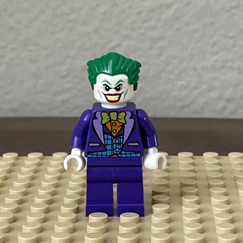 Lego The Joker Minifigure Vest Dual Head 2015 from 76035 Jokerland sh206 Sh0206