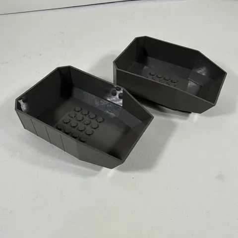 Lego Lot Of 2 Vehicle Tipper Bed 12x8x3 1/3 Dark Gray Rock Raiders (4970, 4980)