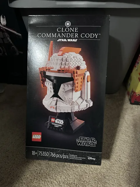 LEGO Star Wars Clone Commander Cody Helmet 75350 Sealed Box