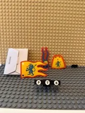 Brand new LEGO Lion Knight Castle Flags and cape 10305