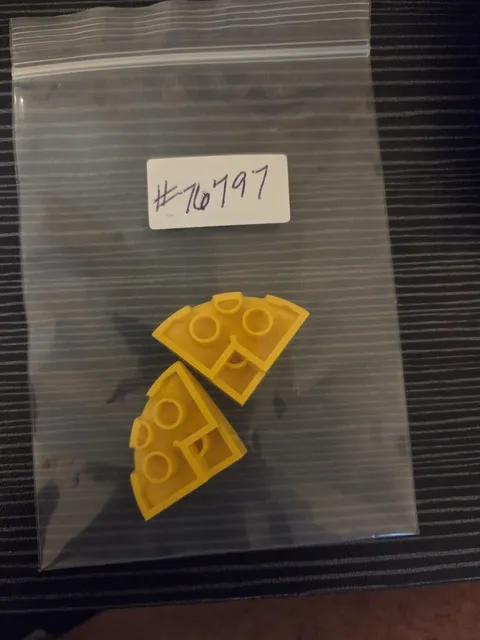 LEGO Bulk Lot Yellow Wedge Corner Pieces 2pc Plastic Bag MPN/ID 76997