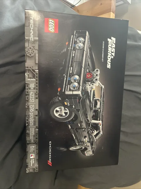 LEGO Fast & Furious Dodge Charger R/T 1516 Pieces Model #42231 Sealed