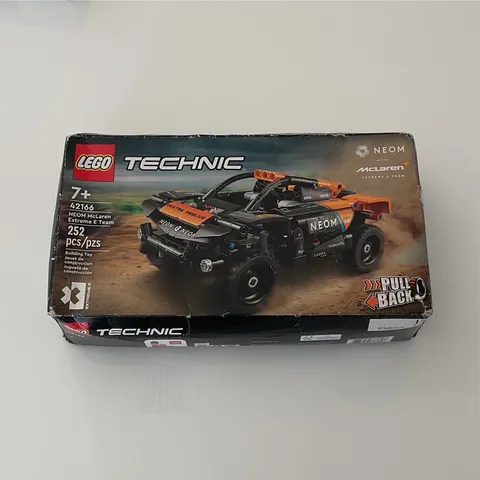 LEGO Technic NEOM McLaren Extreme E Team 42166 Pull Back 252 pcs 7+