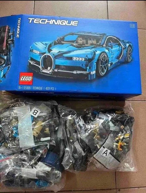 LEGO Technic Bugatti Chiron 95968 4031pcs 1:8 Scale Complete Set 16+