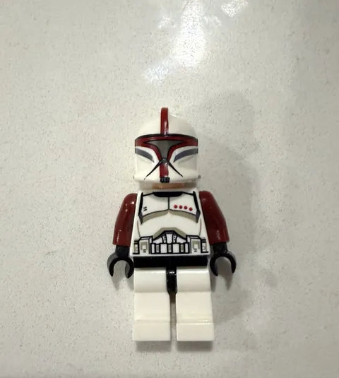 LEGO Star Wars: SW0492 Clone Trooper Captain Minifigure (MINT) – 75021