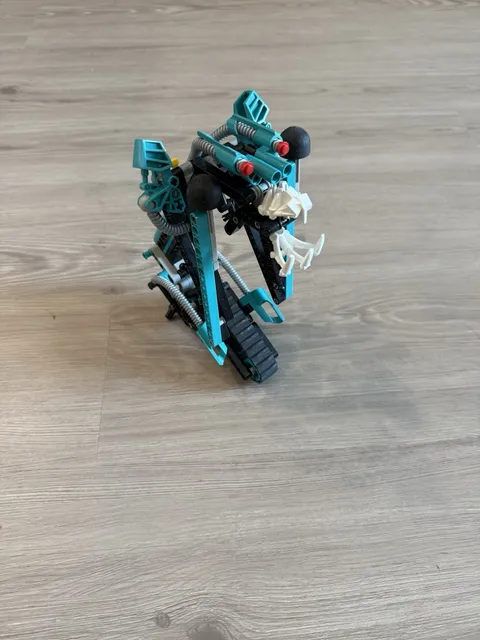 LEGO BIONICLE: Tarakava (8549) Green Robot Only