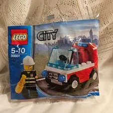 LEGO City Fire Fighters Set 30001 Fireman's Car Polybag BRAND NEW Sealed