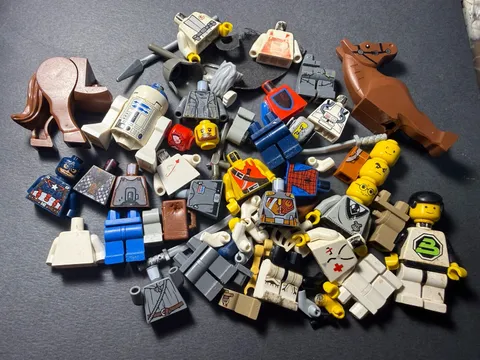 REAL LEGO DAMAGED Minifigure Parts Includes Lord Of The Rings Star Wars…￼