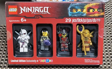 LEGO NINJAGO Limited Edition Promotional Minifigure Set 5004938 29 pcs 2017