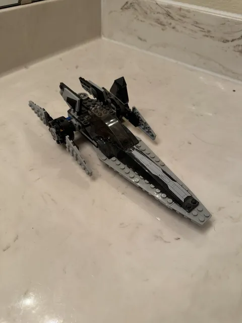 Lego Star Wars: Imperial V-Wing Starfighter (7915) Incomplete No Minifigures