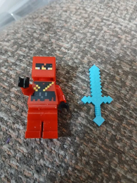 Lego Minecraft Kai Minifigure 21160.  M