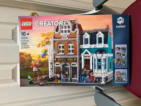 LEGO CREATOR: Bookshop (10270)
