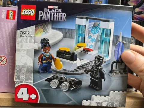 LEGO Super Heroes: Shuri's Lab (76212)