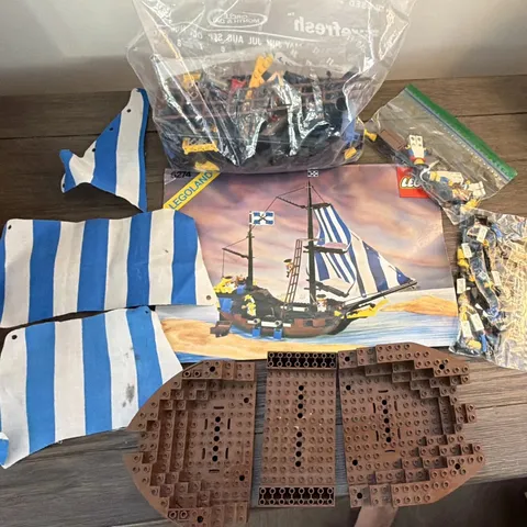 LEGO 6274 LEGOLAND Pirates Caribbean Clipper Parts Set w/ Sails & Manual