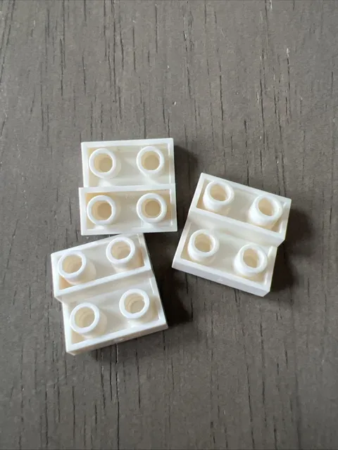 LEGO 32803 White Slope, Curved 2 x 2 x 2/3 Inverted 3 Pieces