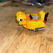 LEGO Super Heroes: Batman: the Penguin Face Off (76010) Duck Vehicle