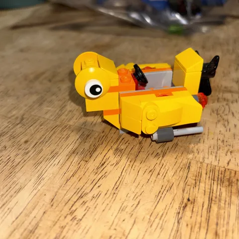 LEGO Super Heroes: Batman: the Penguin Face Off (76010) Duck Vehicle