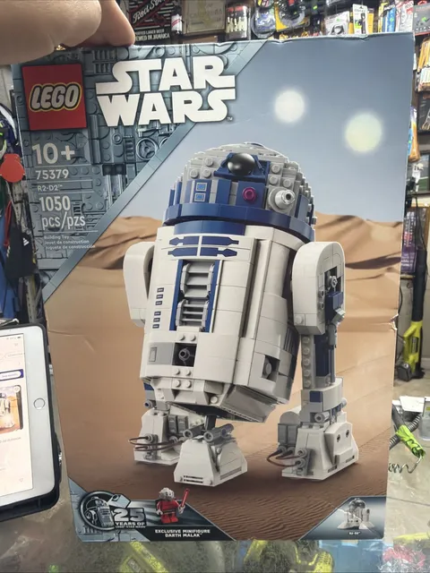 LEGO Star Wars: R2-D2 (75379)