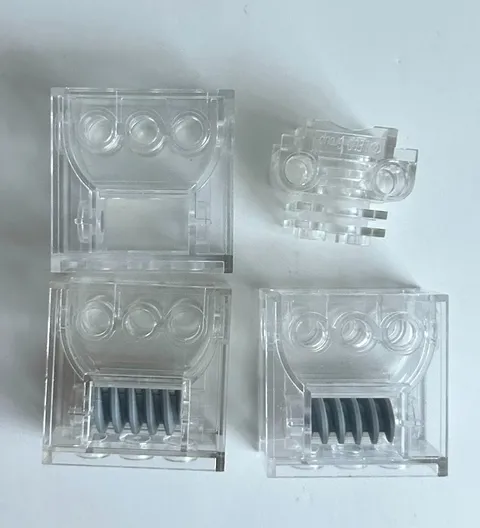 Lego Lot of Trans-Clear Technic Gearboxes 2 x 4 x 3 1/3 Stud Piece, and Gear