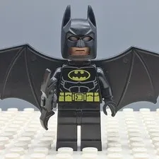 Lego Super Heroes Batman - Black Wings, White Headband Minifigure sh0048