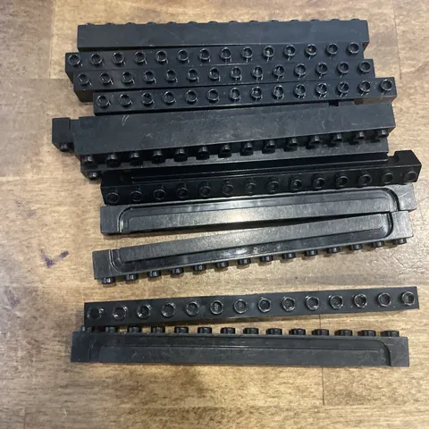 LEGO Lot of 10 City  4217 BlackBrick  1x14 Grooved Firehouse Station Garage Door