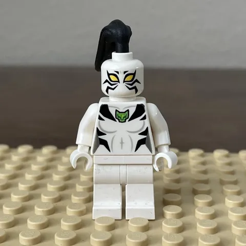 LEGO Marvel Super Heroes White Tiger Minifigure sh210 from Set 76059