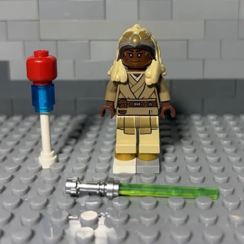 LEGO STAR WARS Stass Allie w/ Green Lightsaber