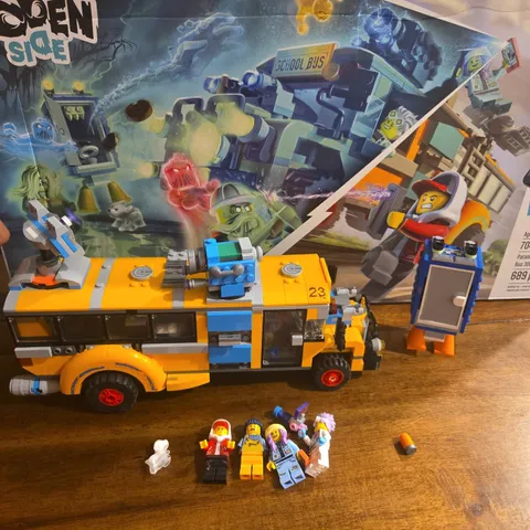 LEGO HIDDEN SIDE Paranormal Intercept Bus 3000 (70423) w Box, 4 Minifigures 