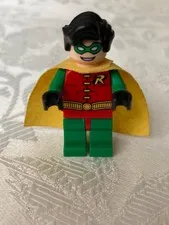 LEGO Robin Minifigure bat009 Batman 2006 Retired Authentic