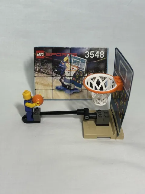 LEGO Sports Basketball NBA 3548 Slam Dunk Trainer Set. **Missing head
