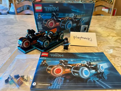 LEGO Ideas: TRON: Legacy (21314)