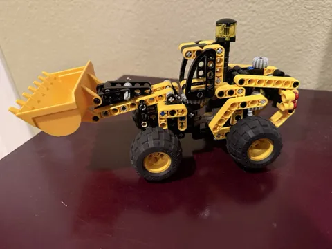 LEGO TECHNIC Front End Loader 8453 -100% Complete- Great Condition