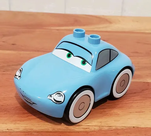LEGO Sally Carrera Minifigure - 5815 CARS DUPLO - Flo's Cafe 2009