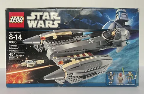 LEGO Star Wars General Grievous Starfighter 8095 FACTORY SEALED BAGS Damaged box