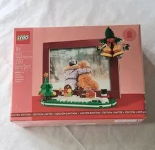 LEGO Christmas Picture Frame 40702  Limited Edition Retired  New 