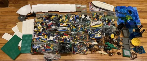 LEGO Mixed Bulk Lot 12.5 LBS Parts Pieces Baseplates mini figures Vintage